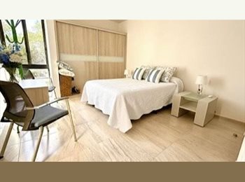 Roomgo MX - COZY Y MUY CONFORTABLE RECAMARA EN CASA MUY GRANDE, Mérida - MX$8,000 por mes
