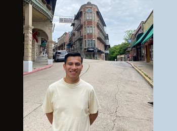 Roomgo MX - Juan - 25 - México - D.F.