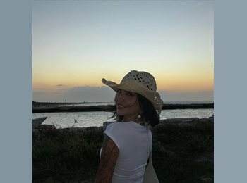 Roomgo MX - Valeria - 24 - Playa del Carmen