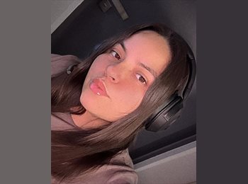 Roomgo MX - Alejandra Lozoya - 24 - San Pedro Garza García