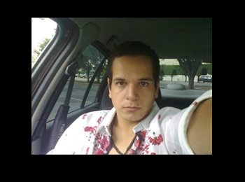 Roomgo MX - Gabriel - 45 - Guadalajara