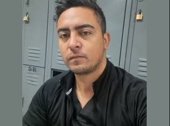 Roomgo MX - Francisco - 35 - Monterrey