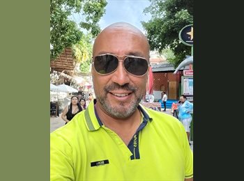 Roomgo MX - Carlos  - 49 - Querétaro