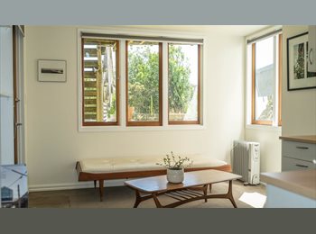 Roomgo NZ - Newly refurbished independent unit (1 brm + living), Wellington - $450 pw