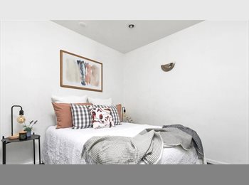 Roomgo NZ - Modern Room in Auckland CBD – Fully Furnished, All Bills Included , Auckland - $320 pw