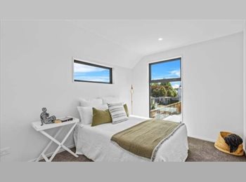Roomgo NZ - Fully Furnished Room with Private Bathroom & Parking – Waltham – $265/week + $35 bills, Christchurch - $265 pw