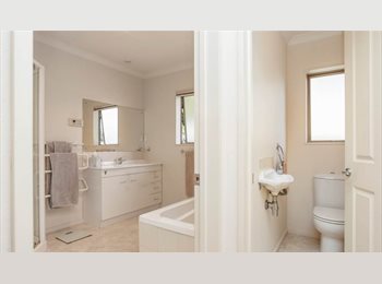 Roomgo NZ - Nice room for rent, Auckland - $240 pw