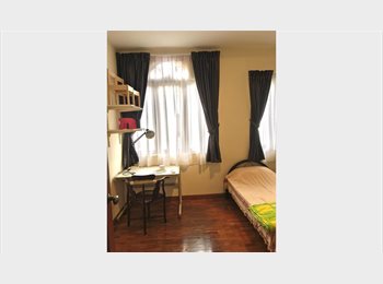 Roomgo SG - D'Manor, near Tanah Merah MRT, 3 Common Rooms, for rent, Tanah Merah - $1,100 pm