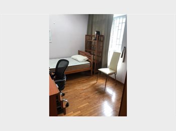 Roomgo SG - Summerhill, Common Room, for rent, Bukit Batok - $1,400 pm