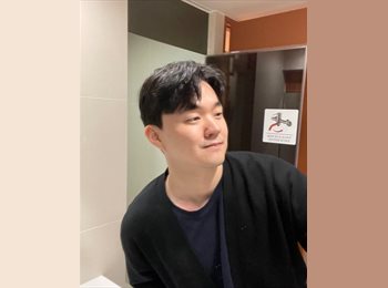 Roomgo SG - Eugene - 32 - Punggol