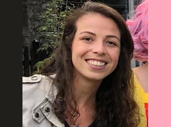 Roomgo SG - Ana Carolina - 28 - Clarke Quay