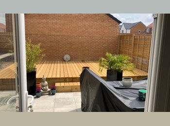 Roomgo UK - Ensuite king bed, Wantage - £850 pcm