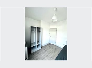 Roomgo UK - Modern Double Room - All Bills Inc, Darnall - £476 pcm