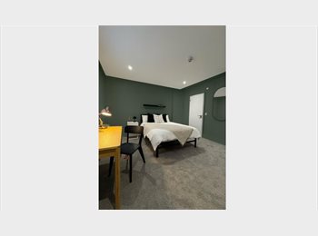 Roomgo UK - Brand New, High Quality Ensuite Double Rooms with Kitchenettes, Wallisdown - £740 pcm