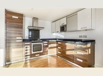 Roomgo UK - 1- Double Bedroom in Greenwich, Greenwich - £1,200 pcm