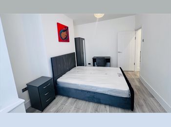 Roomgo UK - Spacious Furnished Double Room|Part Bills Included, Moston - £600 pcm