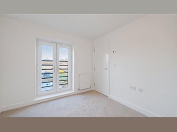 Roomgo UK - Double Room, Duston - £750 pcm