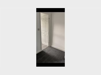 Roomgo UK - TWO ROOMS TO RENT WESTON SUPER MARE TOWN CENTRE, Weston-super-Mare - £500 pcm