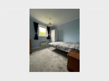 Roomgo UK - Double room in 2 bed flat to let, Slateford - £687 pcm