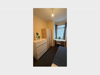 Roomgo UK -  SINGLE ROOM AVAILABLE – HA9 (Hillcroft Crescent) , Wembley Park - £780 pcm