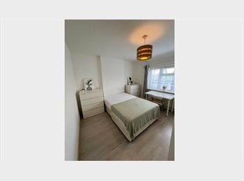 Roomgo UK - DOUBLE ROOM AVAILABLE – NEASDEN NW2 , Neasden - £830 pcm