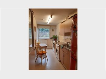 Roomgo UK - Double room for rent, Limehouse - £800 pcm