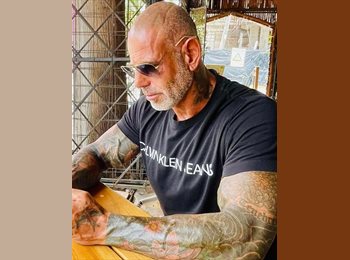 Roomgo UK - Ben - 48 - Bristol