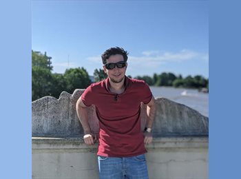 Roomgo UK - Santiago - 32 - Charing Cross