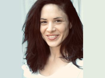 Roomgo UK - Kate Durr - 47 - Whitechapel