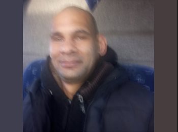 Roomgo UK - Peter - 49 - Birmingham