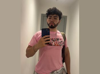 Roomgo UK - Juan Carlos - 23 - Chinese Quarter