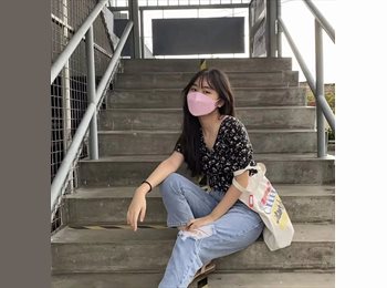 Roomgo UK - Vanessa - 19 - Manchester