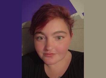 Roomgo UK - LAURA - 37 - Newquay