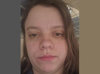 Roomgo UK - Vivien scotcher  - 29 - Crawley