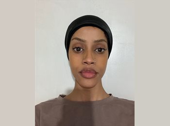 Roomgo UK - Rhoda - 22 - Birmingham