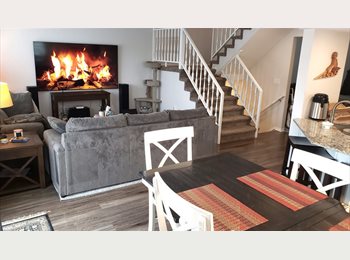 Roomgo US - Room for Rent, Ken Caryl - $850 pm