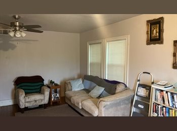 Roomgo US - Two bedroom and one bathroom apartment, Freret - $1,560 pm