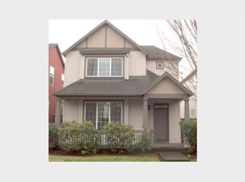 Roomgo US - Modern Home in safe, peaceful neighborhood, Hillsboro - $1,120 pm