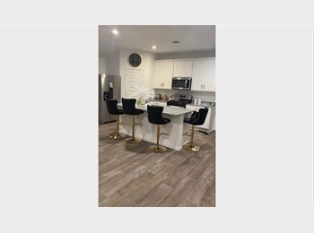 Roomgo US - Furnitures room for rent, Belknap Acres - $900 pm