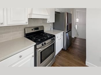 Roomgo US - Exceptional Beautiful Home, Arvada - $1,960 pm