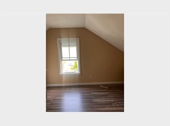 Roomgo US - Room for rent everything included 1000.00 monthly, Hyde Square - $1,000 pm