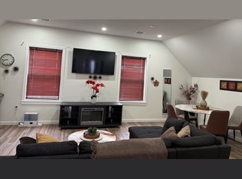 Roomgo US - 2 Rooms For Rent — Gardner, Leominster - $1,200 pm