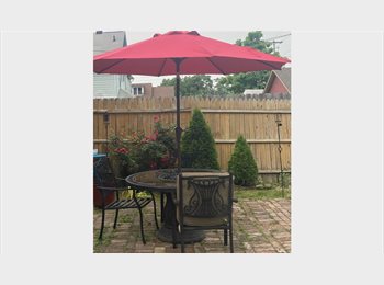 Roomgo US - PROFESSIONALS AND STUDENTS, Historic Meridian Park - $800 pm