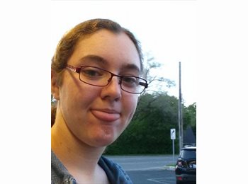 Roomgo US - Lena - 26 - Downtown