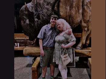 Roomgo US - Mya - 19 - Austin