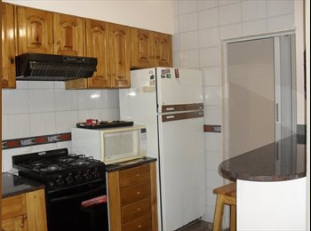 Roomgo AR - Alquilo Habitación INDIVIDUAL amplia, Buenos Aires - AR$ 270.000 pm