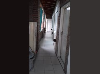 Roomgo AR - Habitación indibidual amueblada para señorita, San Isidro - AR$ 250.000 pm