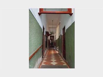 Roomgo AR - Habitacion amoblada con salida independiente en departamento tranquilo., Buenos Aires - AR$ 260.000 pm