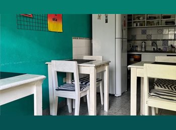 Roomgo AR - Alquiler de Habitación en Hostel Berisso, La Plata - AR$ 400.000 pm