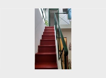 Roomgo AR - Habitación semi amoblada, Buenos Aires - AR$ 280 pm